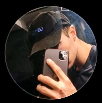 yusekiel33s's profile picture. Empático y sensible 💙🤗✨ – Siempre escucha y apoya.