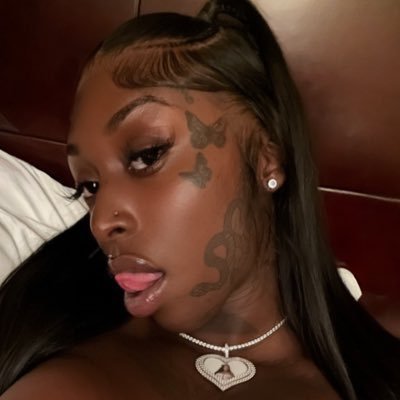 YOUR FREAKY TS BADDIE 😈🍆🍑/ FACETIME SHOWS AVAILABLE/SELL CONTENT/FREE LINKS🚫 /FLY OUT AVAILABLE/ NO RT 4 RT TELEGRAM: https://t.co/mNJxYQI6wz