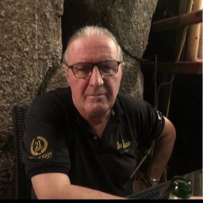 Retired teacher, father of two adult daughters, expat, left leaning, Western Bulldogs, loves travel, sport, wine and non fiction.