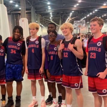 Marcuslup's profile picture. Cali rebels basketball player 
University high school 2027🏀