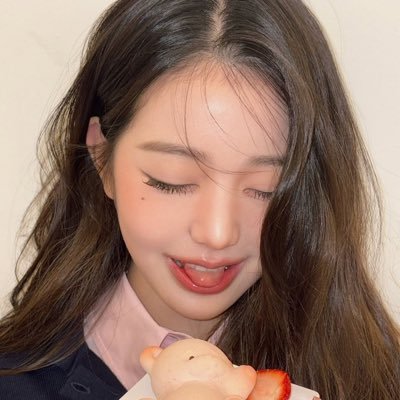 cinemaver's profile picture. oh my god! miso soup!