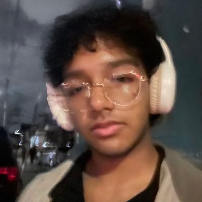 AbidMahditxt's profile picture. One of your beloved 16 year old field leads! Vote Zohran on November 4th! NYC-DSA 🌹