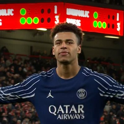 De retour pour être cancer sur tout vos réseaux @PSG_Inside