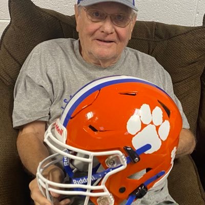 LaFollette Mailman, Campbell County Commissioner & part of the Cougar Nation .. Go Cougars !
