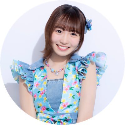 【 @roughlaugh_o 】20歳 / 私を好きになってくれたら両思いです / メンバーカラー パステルブルー / ボブ / なつめん / ジョジョ/ 音楽 / #ラフラフ