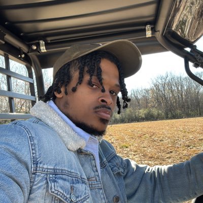 stevanstrange91's profile picture. Nah, we cousins.