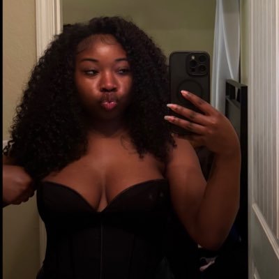 itsKayyy02's profile picture. 