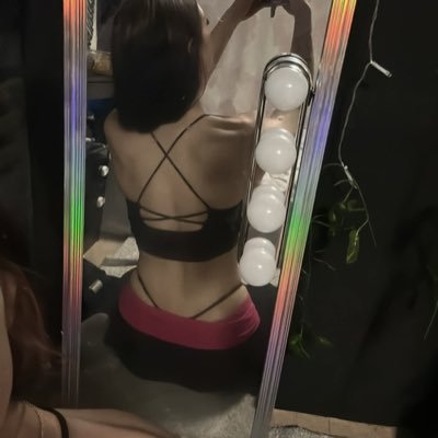 thespookyizz's profile picture. ★ ° . * 𝕸𝖆𝖒𝖆° . °☆ . * ● ¸ . ..° . ● . ★ ° . * 𝕿𝖜𝖊𝖓𝖙𝖞-three. °★ ° :●. *○ ° ★ . * .° . ● . ★ ° . *.  https://t.co/imR3Hb19nX