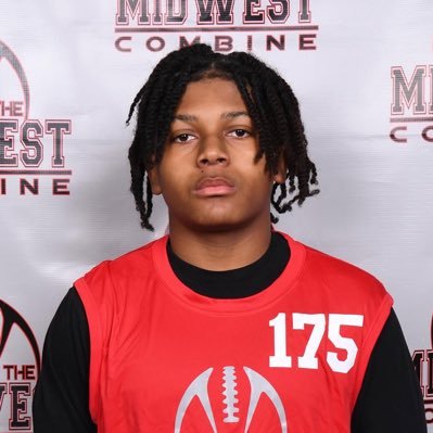 Zionyoung381348's profile picture. |fdhs| |co 28| |3.0 gpa| |180 pounds| |5'8| |mlb | |180 bench press| | 335 squat| |4.97 40 yard dash|