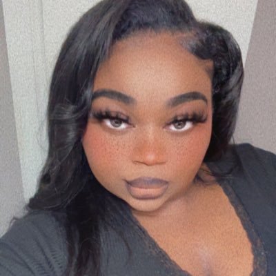 Your Fav BBW PRINCESS ⛓️💥 a muse of humor, passion, and indulgence. Exclusive encounters. 💌 ✨IG: @msivybankss || bookivybanks@proton.me