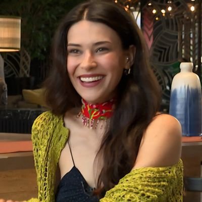 A Mexican-American Obssessed with Turkish Dizi's and Korean Dramas and Thai Lokorns and Anime Recently Getting Into CDramas
||Fan Account||