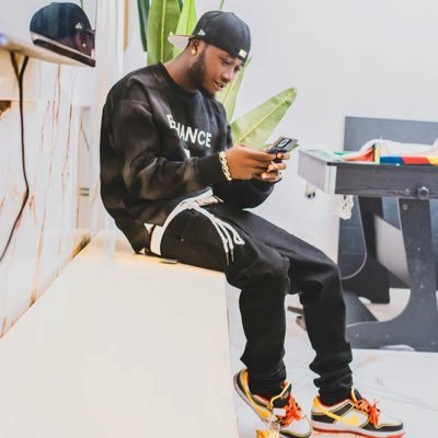 heisamsaqi's profile picture. 🇳🇬🇧🇪I can sell water to a whale, l'm a hustler🪽🦦 ʙʟᴇꜱꜱᴇᴅ ᴀɴᴅ ᴀᴜꜱᴘɪᴄɪᴏᴜꜱ🦦 Alhamdullah Grateful Soul💯💫 30BG/001 👑 🐐 Financial trader 🙏