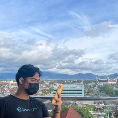 ZixoID's profile picture. Crypto Enthusiast | Part of @ConsoleWallet