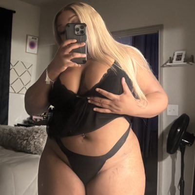 welcome to fantasy Land Daddy where kink limits don’t exist 🪄🫦 (no collabs ,everything come at a price so dm me for mine 💦💰)