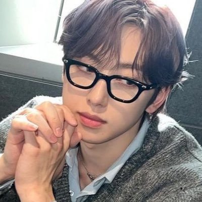 nothisischoikim's profile picture. i wake up every day loving you more and more everyday @bts_twt @txt_members @enhypen_members @andteam_members