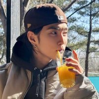 . (@xnghansugar) 's Twitter Profile