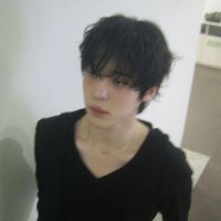 focusOnMe (@hwaliyim) 's Twitter Profile