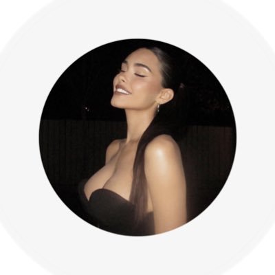 urfantasybrunet's profile picture. 𝑜𝒽, 𝒽𝑒 𝓁𝑜𝑜𝓀𝓈 𝓈𝑜 𝒸𝓊𝓉𝑒 𝓌𝓇𝒶𝓅𝓅𝑒𝒹 '𝓇𝑜𝓊𝓃𝒹 𝓂𝓎 𝒻𝒾𝓃𝑔𝑒𝓇 𝗽𝗲𝗻𝗻𝗲𝗱 𝗯𝘆 /. 𝗴𝗼𝗱𝗱𝗲𝘀𝘀