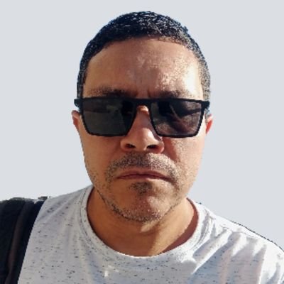 valdir's profile picture. 🇧🇷 São Paulo #SQL #Física #USP #ciência #tecnologia #animais  @Corinthians doador🩸 A+  ☭