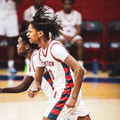 6’2 SG/SF |Jonesboro High School| Class of 2028 |3.0 GPA|🚶🏽vs 🌍 @ArkansasAssault @jb_hurricanebb