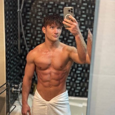 hey daddy hit me up for all types of nasty and naughty fun https://t.co/JpMepOnGJI❤️🔥🏳️🌈🏳️🌈