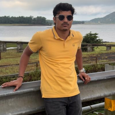 rutikmj7122's profile picture. 