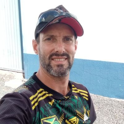 Amante da terra onde nasci, caminhoneiro, tomador de Chimarrão, armamentista, conservador, torcedor da Chapecoense 🇳🇬🇳🇬🇳🇬