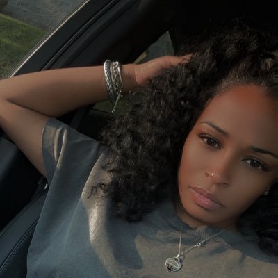 UrCenterFold's profile picture. One of NONE 🤞🏾Quiet, Kept & Put Up For The Realist😌