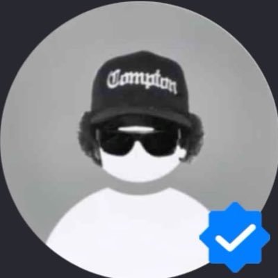 A web3 moderator//community manager//raider hit me up in DM let collab.