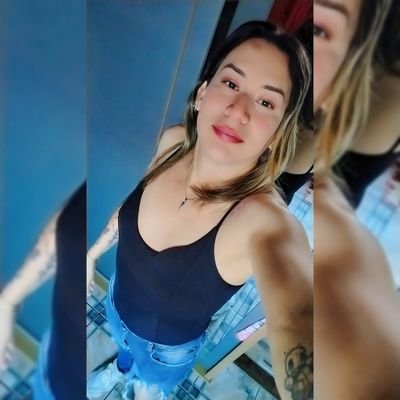 Amo a vida pois ela é só uma passagem aqui na 🌏 Uma MulherTrans 🏳️⚧️