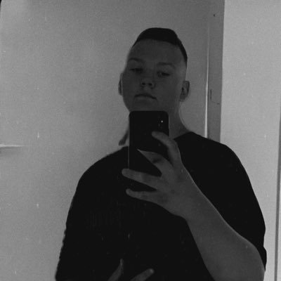 zc960139's profile picture. 