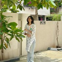 DIVYA (@divyadivyya12a) 's Twitter Profile