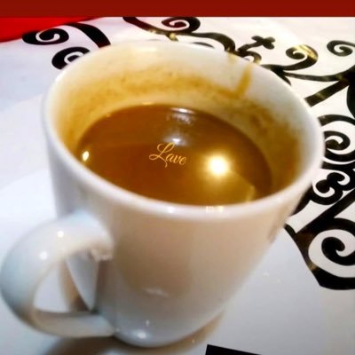 🇸🇦🎨✍️ فنانة تشكيلية سعودية/كاتبة ومحترفة /أرسم تجريدي ،مثلت المملكة العظمى دوليًا ،عضو جسفت وجهات أخرى. لوحاتي للاقتناء @layla_jouhar