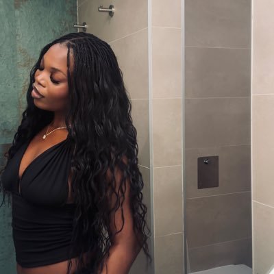 laaaide's profile picture. Follow @baffsszn