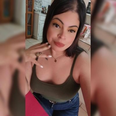 siempre serás luz mi amor #JoseEchigoyen ✨❤
-Marketing y negocios Internacionales 📝📚🌎
- Hondureña 🇭🇳🇬🇹
-Instagram//andrea_echigoyen
-Motagua 🦅