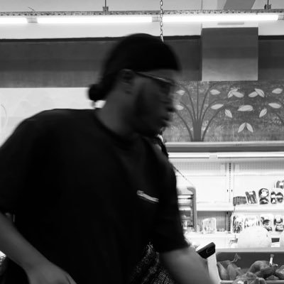 michaeldadziie's profile picture. indie @mealmatecal