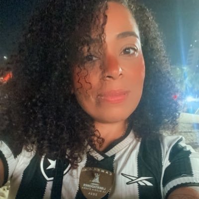 TainCarvalho22's profile picture. Uma metamorfose ambulante! Porém estou sempre com fome e sem grana, desde 1986