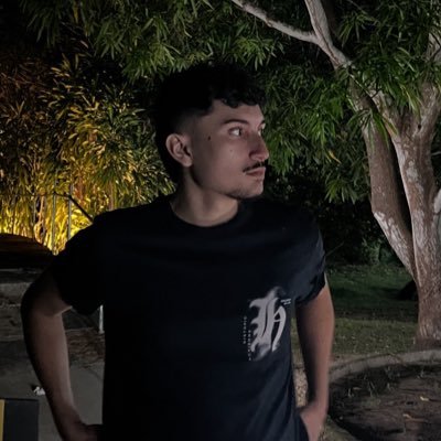 eaevictxr's profile picture. 𝐛𝐨𝐲𝐬 𝐚𝐫𝐞 𝐥𝐢𝐤𝐞 𝐝𝐢𝐚𝐦𝐨𝐧𝐝𝐬,𝐬𝐨 𝐜𝐨𝐥𝐥𝐞𝐜𝐭 𝐭𝐡𝐞 𝐦𝐚𝐧𝐲 𝐚𝐬 𝐲𝐨𝐮 𝐜𝐚𝐧