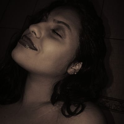 gabiixwzz's profile picture. SP ⇆ RJ | Sou mais um coração batendo no mundo -Clarice Lispector