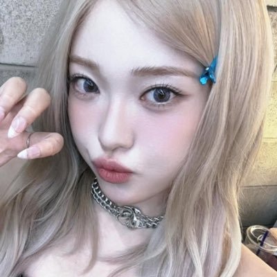 CAiTYURI's profile picture. 