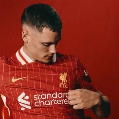 RunWithTheFloMo's profile picture. #Palestine She/her | LFC Enthusiast | Doc in the making | Mo is the best player itw | Bookworm & cinephile |@scuderiaferrari |