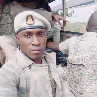 AkioWhytejunior's profile picture. 