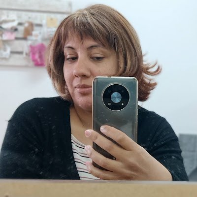 AdrianaTra84903's profile picture. 