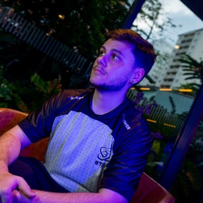 Professional @Rainbow6Game Player for @StellaeGaming 🪐
