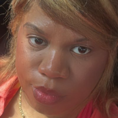 Writer and editor. (Bylines: SIS 2 SIS, News Onyx, FADER, VIBE VIXEN, FM Hip Hop).