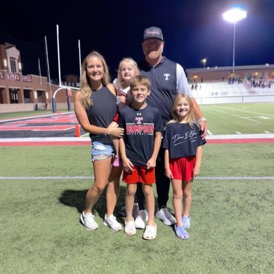 Coach Thompson MS / Headbanger Sports/ God / Husband / Father of 3/ Ecclesiastes 11:4