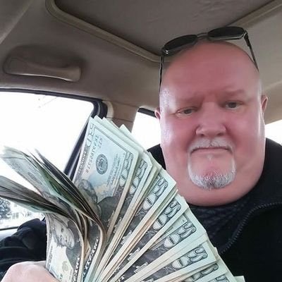 I am seeking for honest and Loyal sugar baby to spoil with my money
