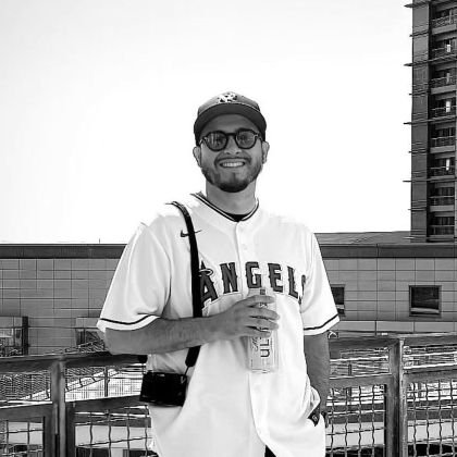 sports, art, music, existential dread & lots of typos. probably joking around or taking stuff way too seriously. #RepTheHalo #LakeShow #WhoDat