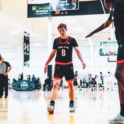 Garnet Valley HS/Class of 2027/6’5/200/Philly Pride UAA 🏀 4.20 GPA\SF Email: gjgolek@gmail.com Phone Number: 484-836-8421