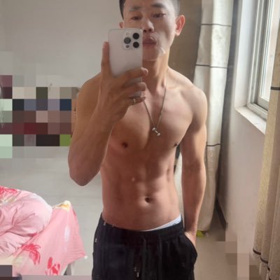 Joseph85231's profile picture. 广州肌肉公🍑， 喜瘦精壮身材好的， 感觉至上😏